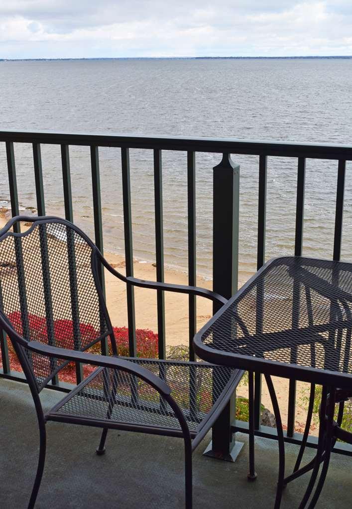 Beachfront Hotel Houghton Lake Fasilitas foto