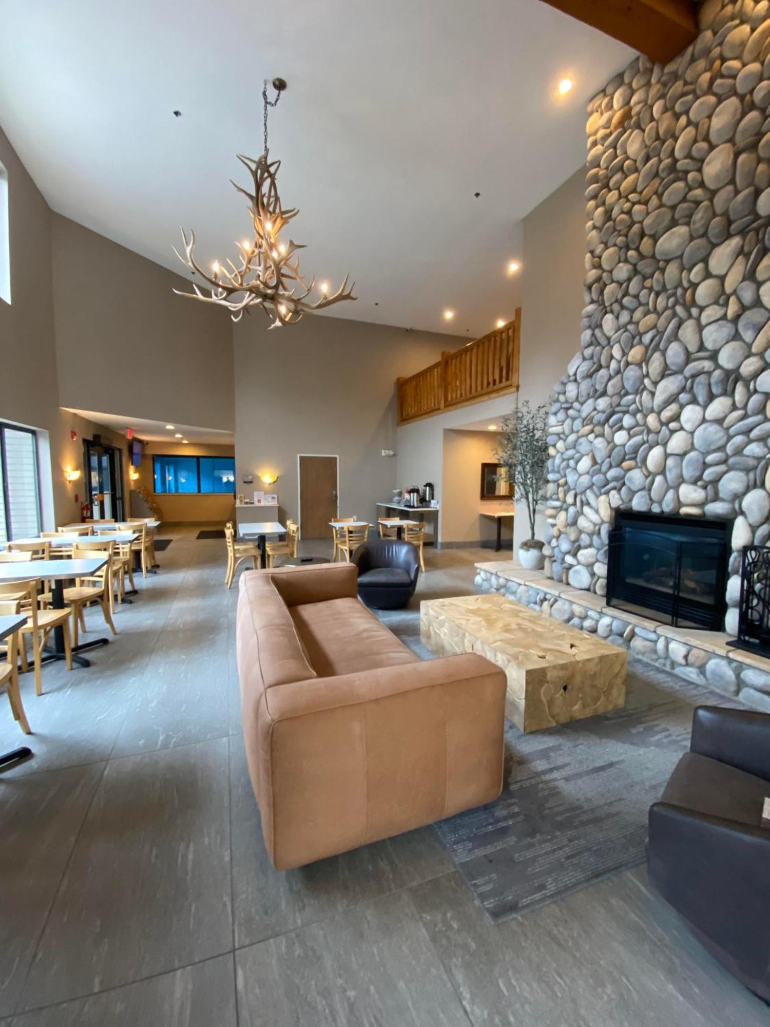Beachfront Hotel Houghton Lake Bagian luar foto