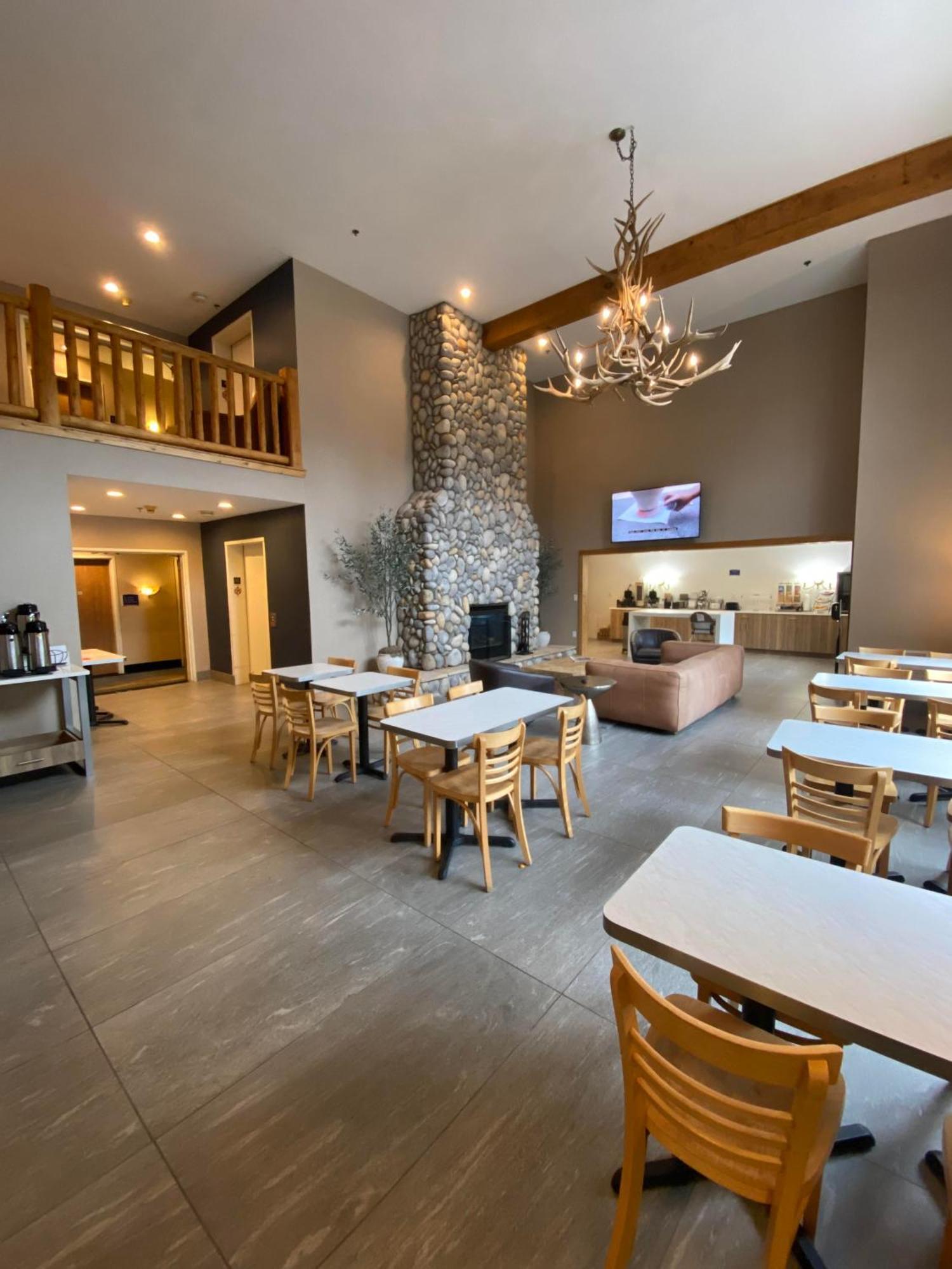 Beachfront Hotel Houghton Lake Bagian luar foto