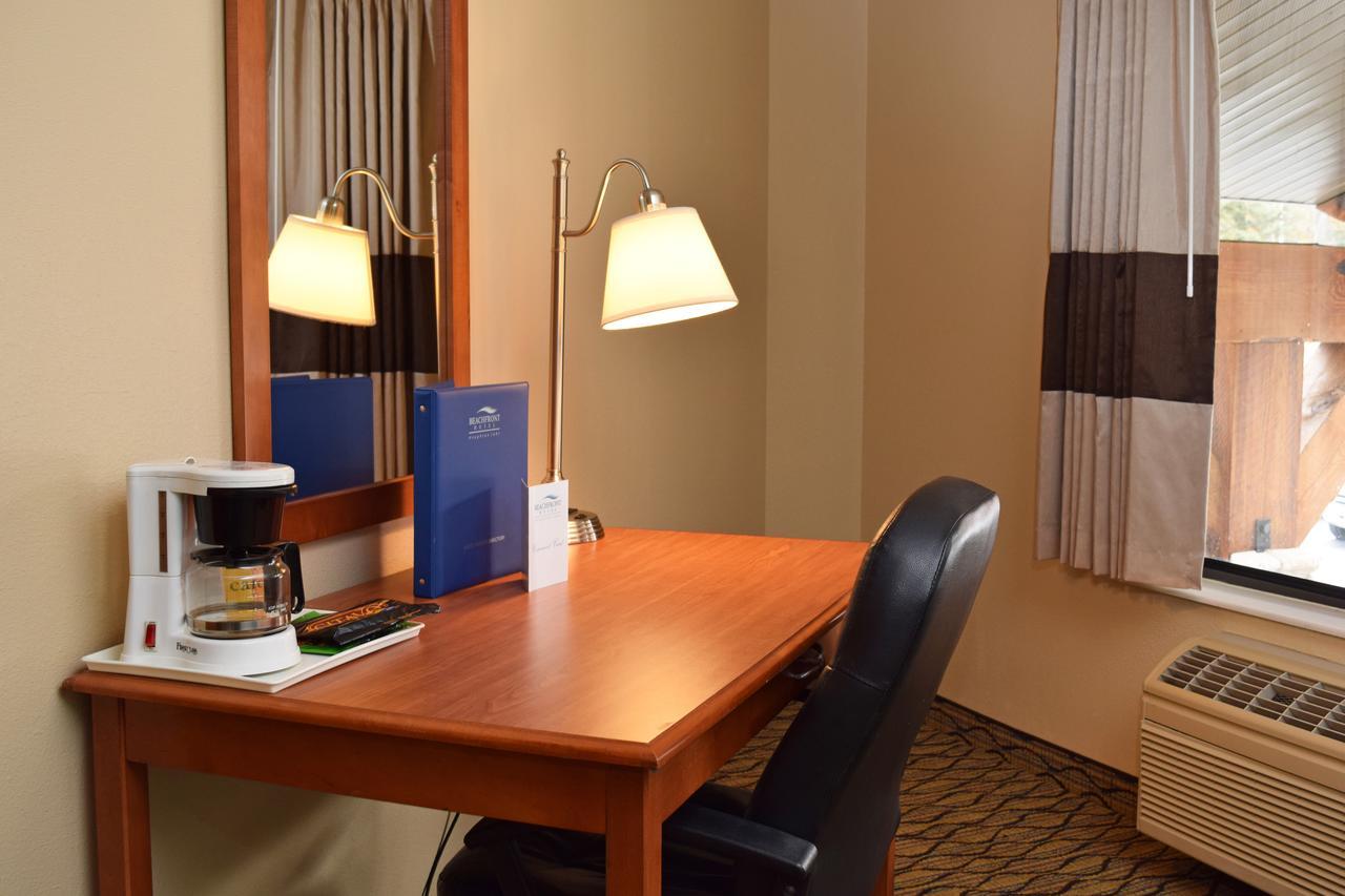 Beachfront Hotel Houghton Lake Bagian luar foto