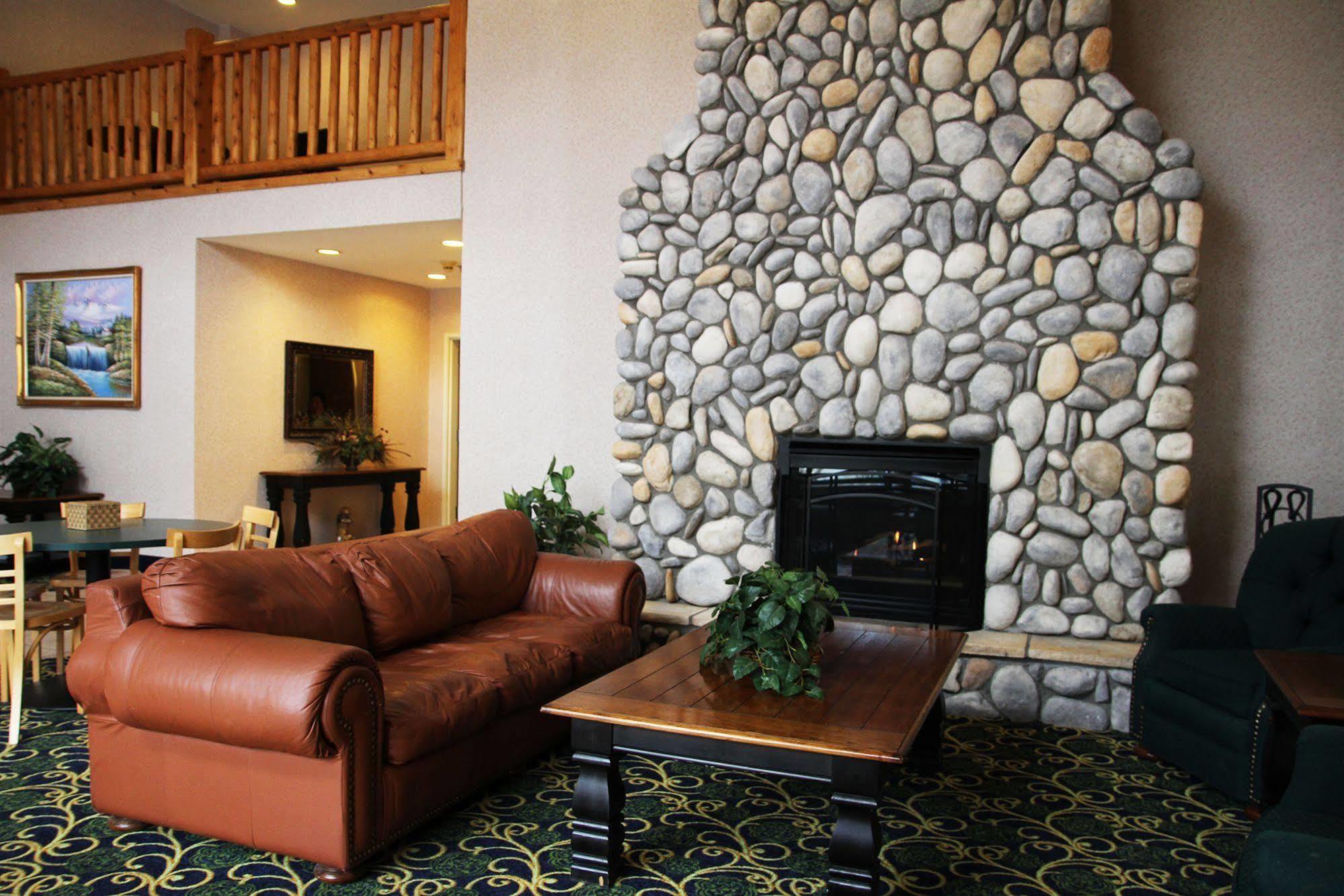 Beachfront Hotel Houghton Lake Bagian luar foto